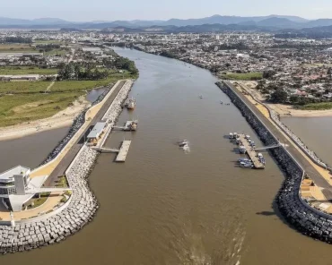 Tijucas na véspera da maior obra da sua história, ...