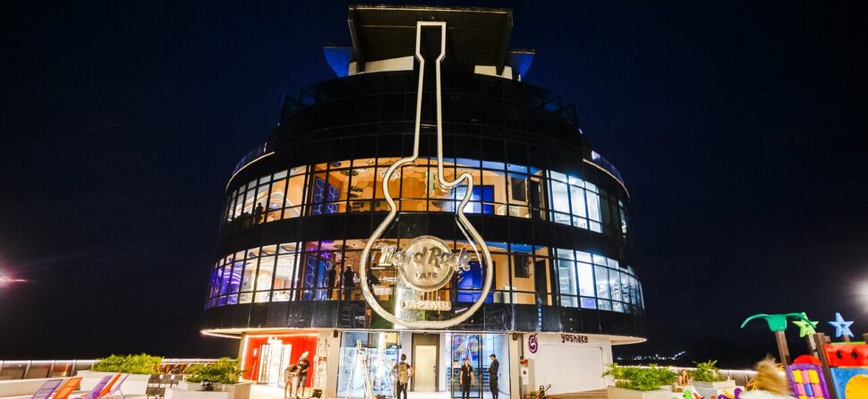 O Hard Rock Café que Nasceu Dentro do Mar